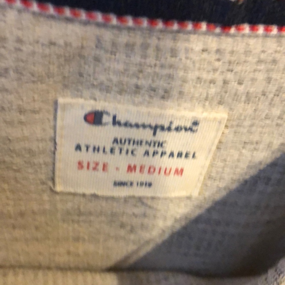 Champion pullover - Picture 2 of 3